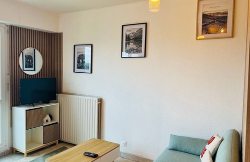 Madeleine-Champ de Mars Apartment | Toits Nantais - Cosy with view - Parking