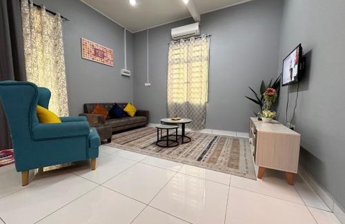Tanah Merah House | Tok Wan's Studio Homestay