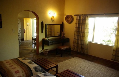 Kamanjab Cabin | Toko Kamanjab Lodge & Safari