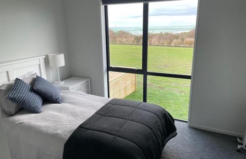 Clutha District House | Toko Mouth Beach House