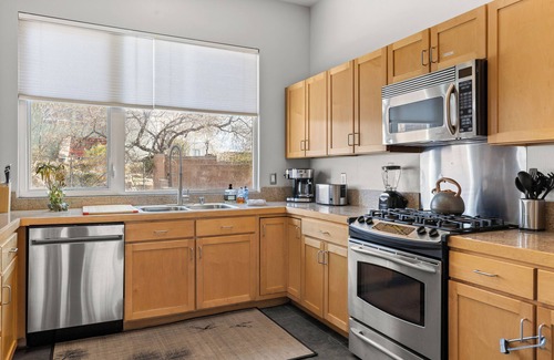 Albuquerque House | "tokyo Ryokan Home in Hidden Dessert Oasis"