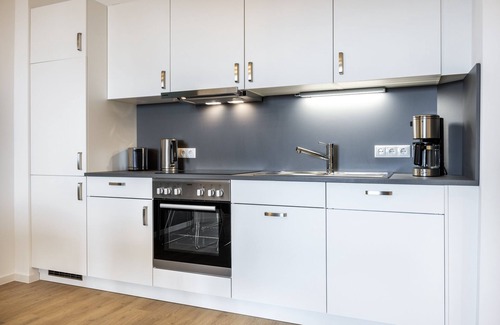 Wismar Apartment | Tolles Apartment in Hafenlage mit Balkon und Blick auf das Maritime Hafenleben