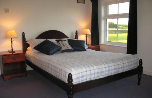 Freshwater Bed & Breakfast | Tollgate Cottages Bed and Breakfast