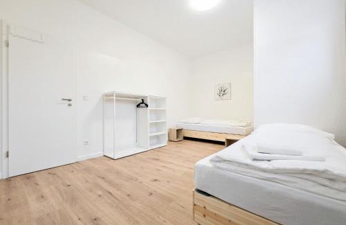 Hardterbroich-Pesch Apartment | Tolstov Apartments - 4 Room Apartment - Parking - 30 Min Messe DUS
