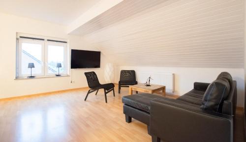 Buderich Apartment | Tolstov Apartments - 1 , 3 and 4 Room Apartments - 20 min Messe DUS & Airport DUS