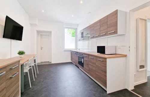 Beeck Apartment | Tolstov Apartments - 3 and 4 Room Monteur Apartments