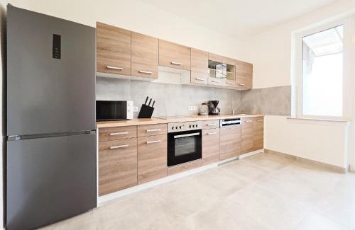 Derendorf Apartment | Tolstov Apartments - 3 Room Apartments - Kitchen - Balcony - 5 min to Messe DUS