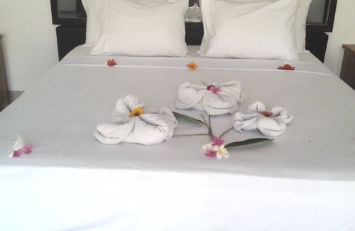 Senggigi Bed & Breakfast | Tom and Jerry Villa Lombok