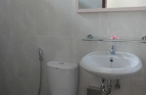 Senggigi Bed & Breakfast | Tom and Jerry Villa Lombok