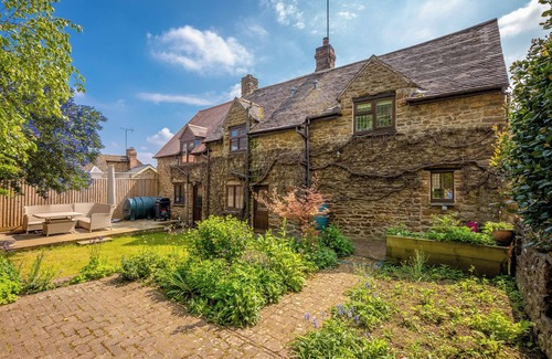 Epwell House | Tom Callows Gorgeous Cottage Oxfordshire