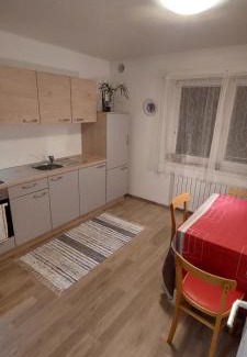 Bezigrad District House | Tomačevo Retreat