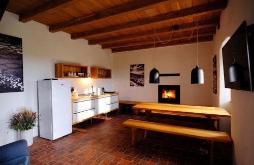 Tinjan House | Tomažev SVET