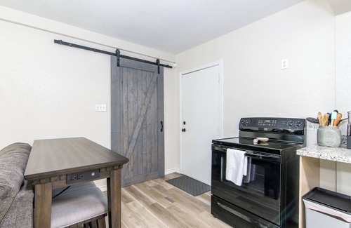 Tomball House | Tomball Bungalow Comfort
