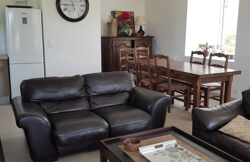 Vains House | Tombelaine holiday home