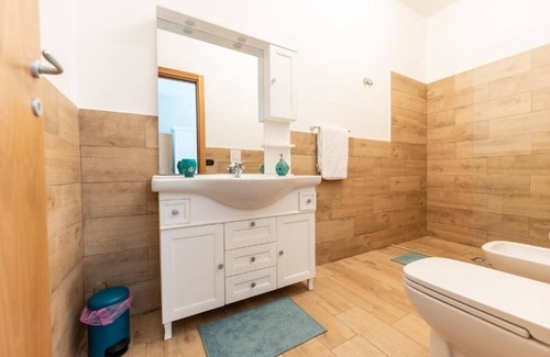 Santa Lucia House | Tombola - Turquoise Room