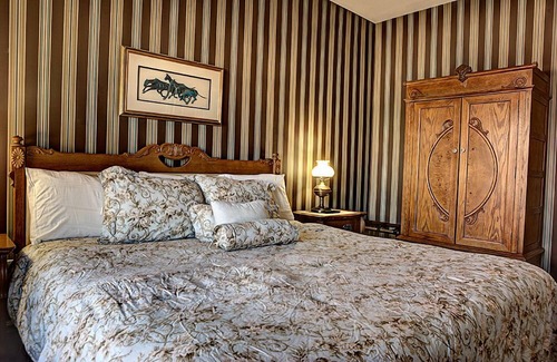 Tombstone House | Tombstone Monument Guest Ranch