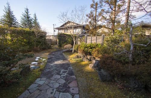 Tomiya House | Tomiya Ryokusuian Sado-Taiken