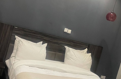 Igwuruta Hotel | Tomking Legacy Hotel