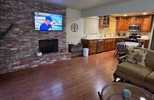 Covell Park House | Tomodachi House - The Perfect Getaway for All!
