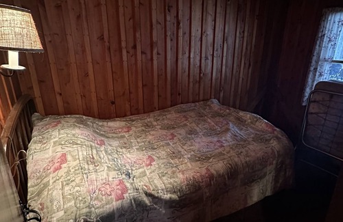 Bryant Pond Cabin | Tom’s Cabin on Lake Christopher
