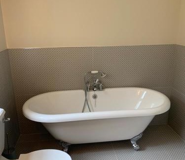 County Longford House | Toms Cottage