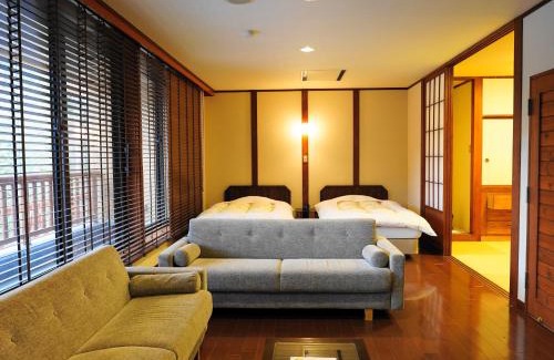 Shintoku Hotel | Tomuraushionsen Higashi Taisetsuso