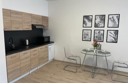 Prague 9 Apartment | TOMY Ng.