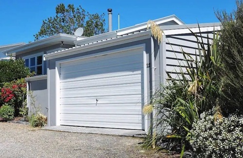 National Park Village House | Tongariro Manuka House, National Park, Mt Ruapehu.
