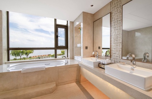 Wujiang Hotel | Tongli Lakeview Hotel