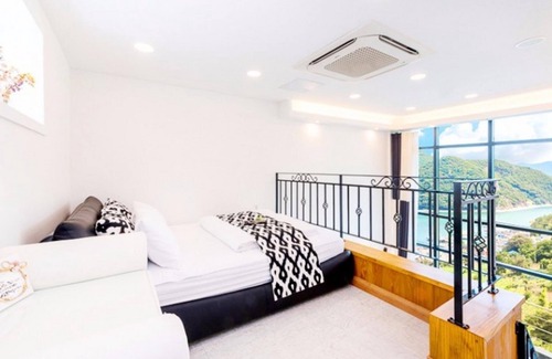 Iun House | Tongyeong Daon Pension