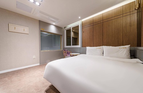 Tongyeong Hotel | Tongyeong Hotel Bon