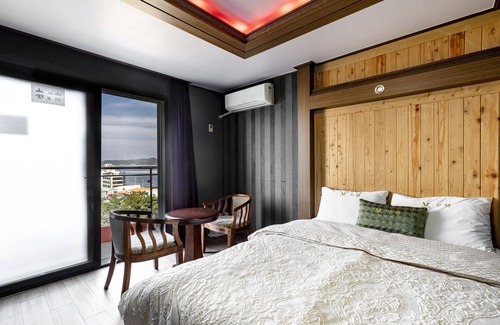 Tongyeong Hotel | Tongyeong v