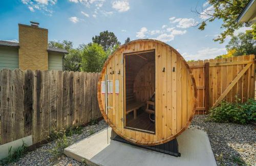 West Colorado Springs House | Tonka Estate Backyard Oasis w Hot Tub & Sauna