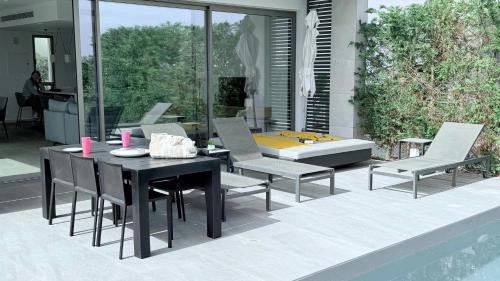 Kapparis Villa | TooCoool Villa - Azure Seaview