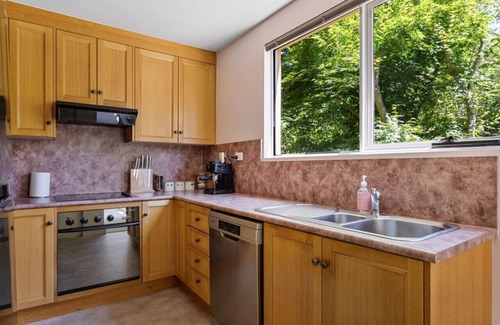 East Launceston House | Tookenburg Townhouse - prestige city fringe