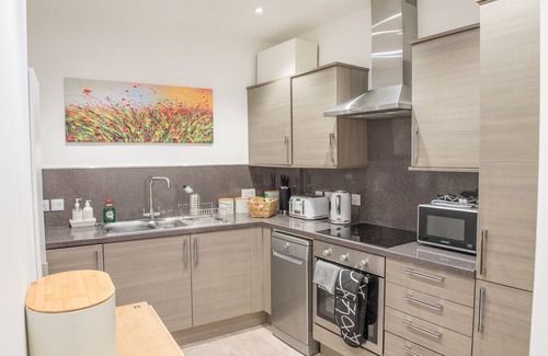 Ipswich Apartment | Toothbrush Apartments - Central Ipswich - Fore St 2