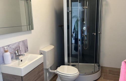 Enns House | TOP 2 Geräumiges 2 Zimmer Apartment für bis zu 6 Personen