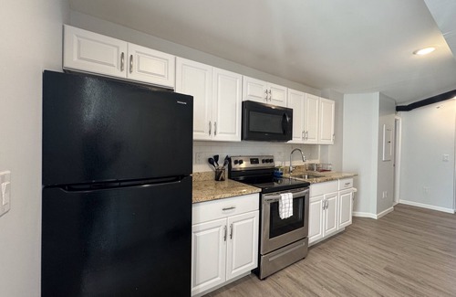 North Philadelphia West Apartment | Top Balcony at Brewerytown, Philadelphia 1BR/1Bath HVAC,WIF, HDTV W/D IN UNIT