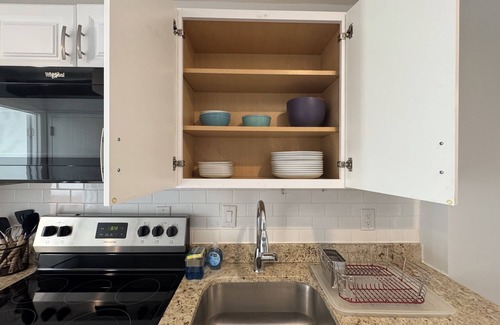 North Philadelphia West Apartment | Top Balcony at Brewerytown, Philadelphia 1BR/1Bath HVAC,WIF, HDTV W/D IN UNIT