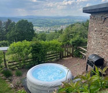 Redbrook House | Top Barn WALES
