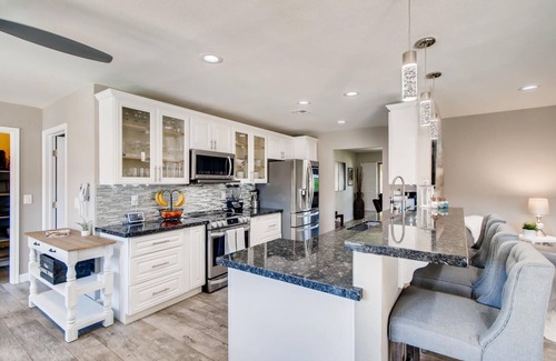 Paradise Valley Village House | Top Choice for Guests, Golf, HPool~Spa, Bachelorettes, Quick Walk for Groceries