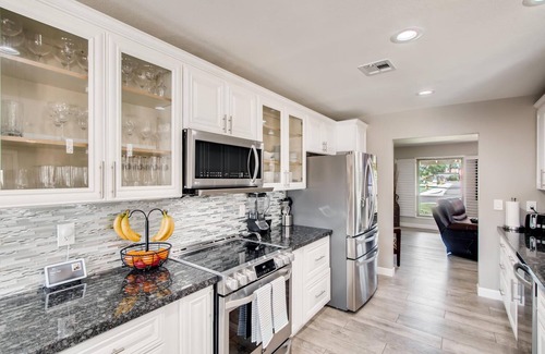 Paradise Valley Village House | Top Choice for Guests, Golf, HPool~Spa, Bachelorettes, Quick Walk for Groceries