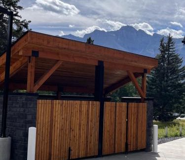 Canmore Apartment | Top FL 2BR 2BA Hot Tubs phenomenal mountain views