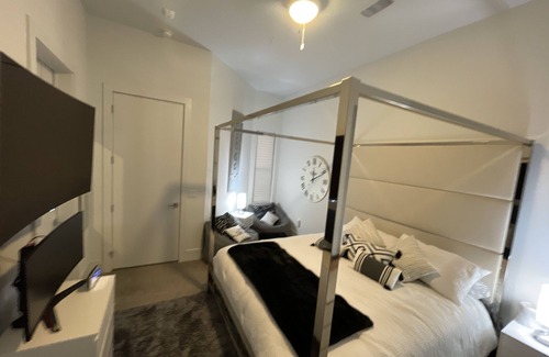 Montgomery Condo | TOP FLOOR 3BED/3BATH CONDO/Availability of 250 HP PONTOON//MARGARITAVILLE PASSES