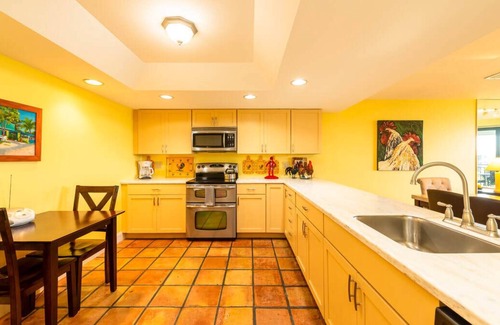 Midtown Condo | Top floor amazing view Toms Chicken Coop awaits your next stay. Best value