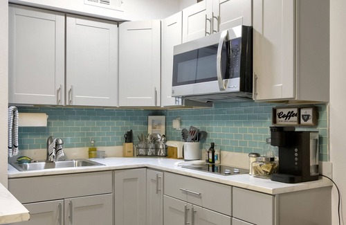 North Beach Condo | Top Floor Beachfront Condo - newly remodeled!