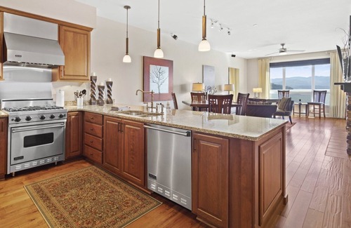 Sandpoint Condo | Top Floor Condo, Great Views- Seasons at Sandpoint