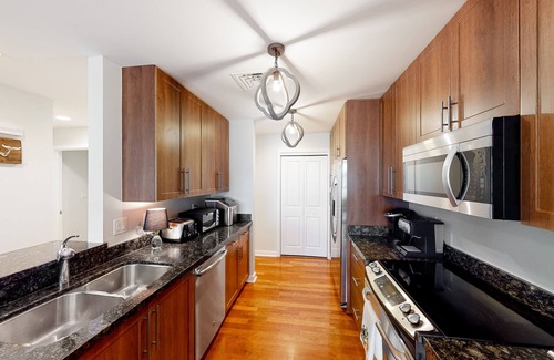 Sandbridge Condo | Top-floor condo at beachfront resort overlooking 1 of 3 pools & 2 gyms