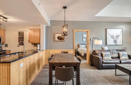 Copper Mountain Condo | TOP FLOOR corner condo in Prime Center Village with Amazing Mountain Views