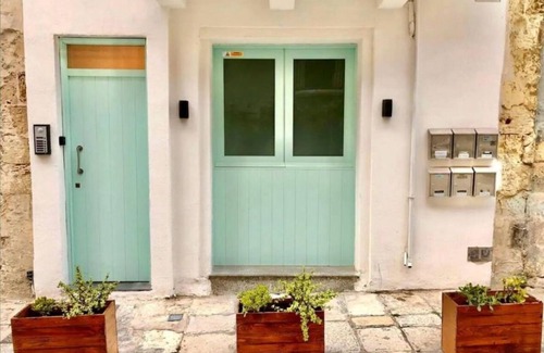 Floriana Apartment | Top Floor Floriana Hideaway Apartment